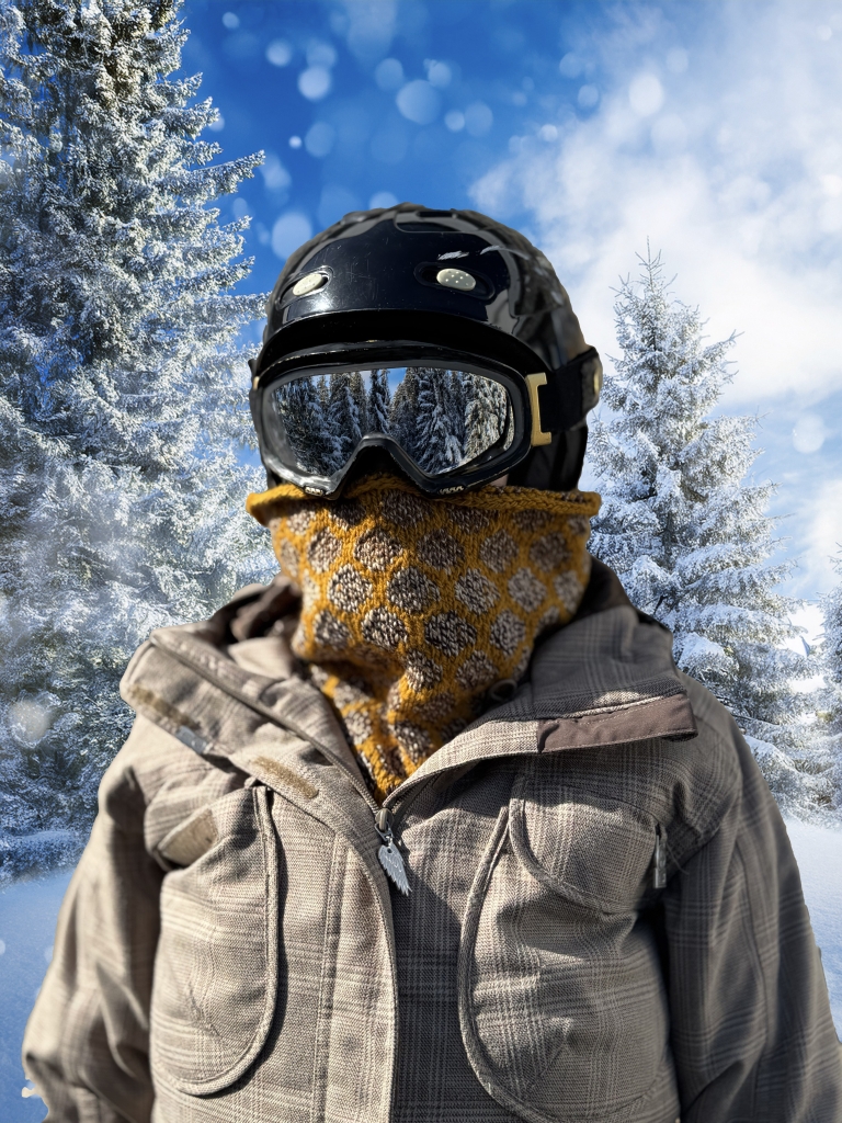 Honeycomb cowl - Nardine