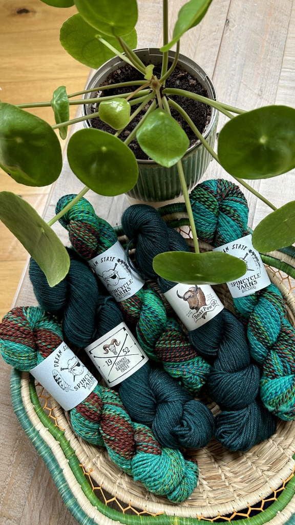 Everglow shawl - Cheryl Faust, The Farmer's Daughter Fibres & Spincycle - Image 7