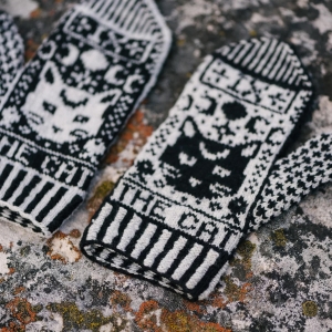 Cat Tarot Mitts